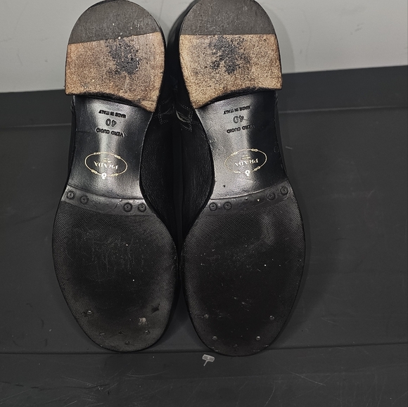 Used Prada milano boots Excellent condition no scratches SIZE 40 - Picture 2 of 5